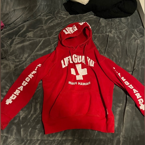 Red lifeguard hoodie - Picture 2 of 4